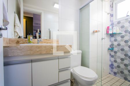 Apartamento à venda com 65m², 3 quartos e 2 vagasBanheiro do quarto 1