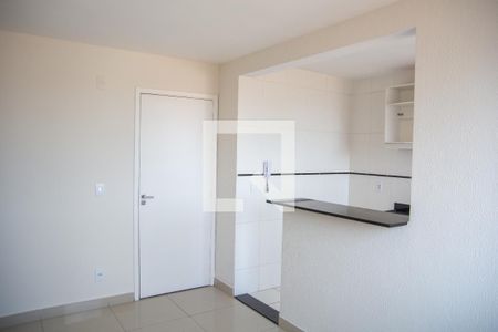 Sala de Apartamento com 2 quartos, 49m² Parque Prado