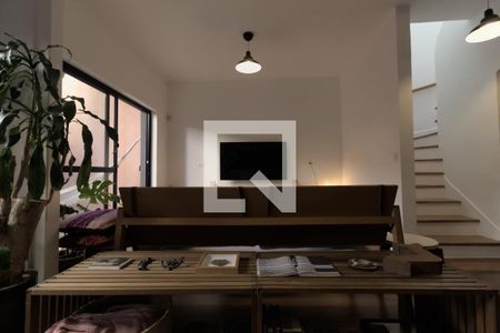 Sala de casa à venda com 2 quartos, 120m² em Vila Pompéia, São Paulo