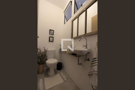 Lavabo de casa à venda com 2 quartos, 120m² em Vila Pompéia, São Paulo