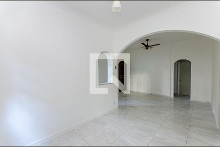 Sala de apartamento para alugar com 2 quartos, 102m² em Ingá, Niterói