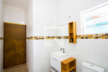 Casa para alugar com 120m², 2 quartos e 2 vagasBanheiro