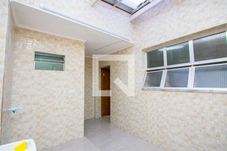 Casa para alugar com 120m², 2 quartos e 2 vagasÁrea de serviço