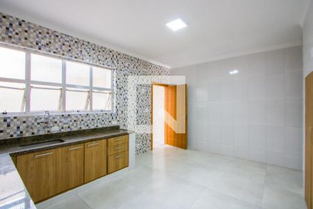 Casa para alugar com 120m², 2 quartos e 2 vagasCozinha