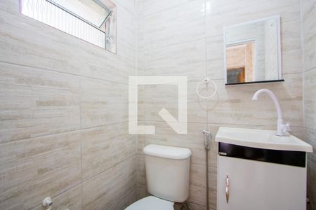 Casa para alugar com 120m², 2 quartos e 2 vagasBanheiro de serviço