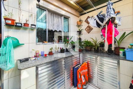 Casa à venda com 117m², 3 quartos e 2 vagasLavanderia