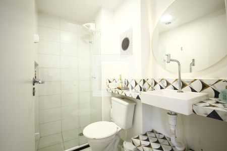 Banheiro de kitnet/studio à venda com 1 quarto, 24m² em Liberdade, São Paulo