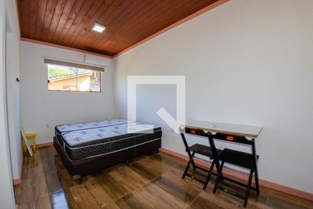 Quarto de kitnet/studio para alugar com 1 quarto, 30m² em São João do Rio Vermelho, Florianópolis