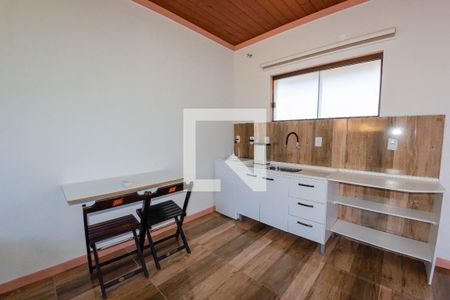 Cozinha de kitnet/studio para alugar com 1 quarto, 30m² em São João do Rio Vermelho, Florianópolis