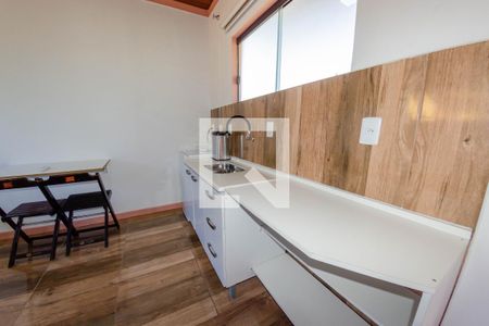 Cozinha de kitnet/studio para alugar com 1 quarto, 30m² em São João do Rio Vermelho, Florianópolis