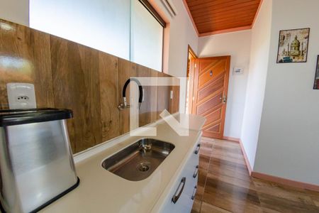 Cozinha de kitnet/studio para alugar com 1 quarto, 30m² em São João do Rio Vermelho, Florianópolis