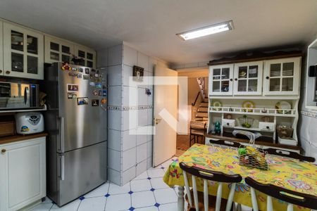 Casa de condomínio à venda com 260m², 4 quartos e 2 vagas Casa de condomínio à venda com 260m², 4 quartos e 2 vagasQuarto 2