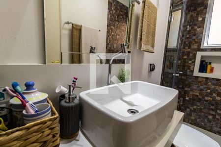 Casa de condomínio à venda com 260m², 4 quartos e 2 vagas Casa de condomínio à venda com 260m², 4 quartos e 2 vagasBanheiro