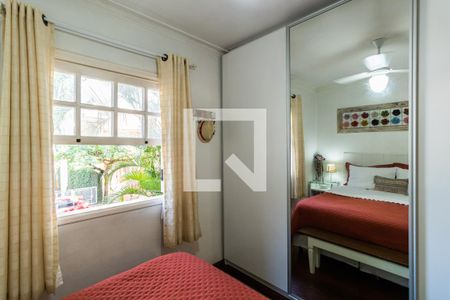 Casa de condomínio à venda com 260m², 4 quartos e 2 vagas Casa de condomínio à venda com 260m², 4 quartos e 2 vagasSuite