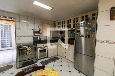 Casa de condomínio à venda com 260m², 4 quartos e 2 vagas Casa de condomínio à venda com 260m², 4 quartos e 2 vagasQuarto 2