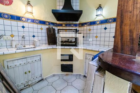 Casa de condomínio à venda com 260m², 4 quartos e 2 vagas Casa de condomínio à venda com 260m², 4 quartos e 2 vagasChurrasqueira