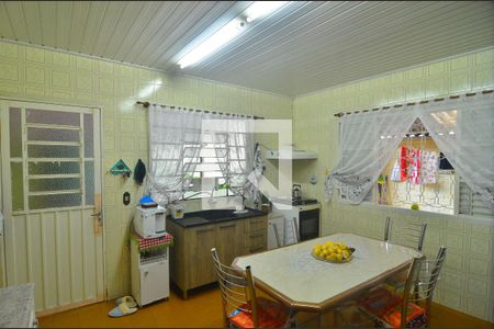 Casa à venda com 151m², 2 quartos e 2 vagasCozinha