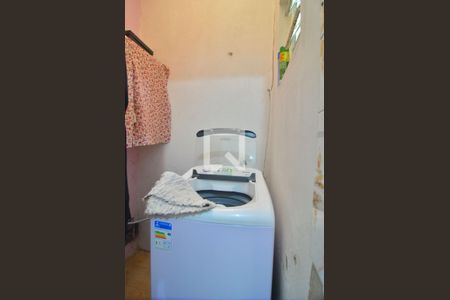 Casa à venda com 151m², 2 quartos e 2 vagasBanheiro