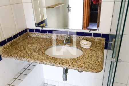 Casa à venda com 580m², 4 quartos e 5 vagas Casa à venda com 580m², 4 quartos e 5 vagasBanheiro