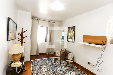 Casa à venda com 580m², 4 quartos e 5 vagas Casa à venda com 580m², 4 quartos e 5 vagasSuíte 3