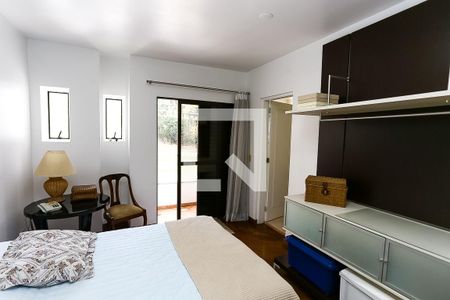 Casa à venda com 580m², 4 quartos e 5 vagas Casa à venda com 580m², 4 quartos e 5 vagasSuíte 4