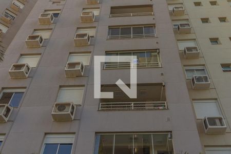 Plaquinha de apartamento à venda com 3 quartos, 96m² em Centro, Canoas