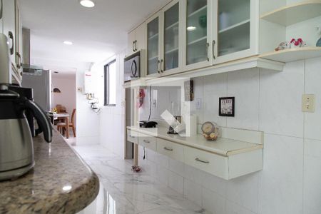 Apartamento à venda com 700m², 4 quartos e 3 vagasCozinha 