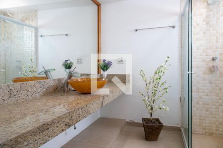 Apartamento à venda com 700m², 4 quartos e 3 vagasBanheiro da suíte 1