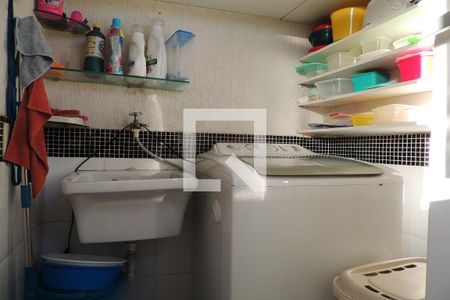 Apartamento à venda com 130m², 2 quartos e 2 vagasQuarto de Serviço