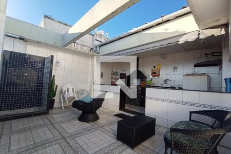 Apartamento à venda com 130m², 2 quartos e 2 vagas Apartamento à venda com 130m², 2 quartos e 2 vagasCobertura