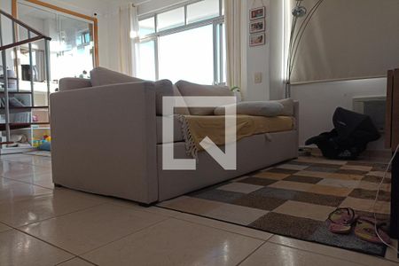 Apartamento à venda com 130m², 2 quartos e 2 vagas Apartamento à venda com 130m², 2 quartos e 2 vagasSala