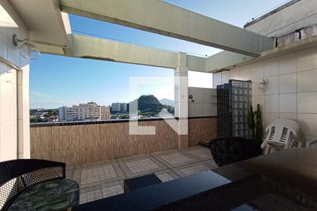 Apartamento à venda com 130m², 2 quartos e 2 vagas Apartamento à venda com 130m², 2 quartos e 2 vagasCobertura