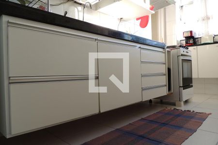 Apartamento à venda com 130m², 2 quartos e 2 vagasCozinha - Armários