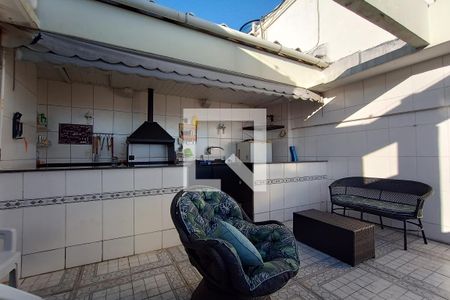 Apartamento à venda com 130m², 2 quartos e 2 vagas Apartamento à venda com 130m², 2 quartos e 2 vagasCobertura