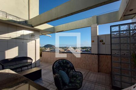 Apartamento à venda com 130m², 2 quartos e 2 vagas Apartamento à venda com 130m², 2 quartos e 2 vagasCobertura