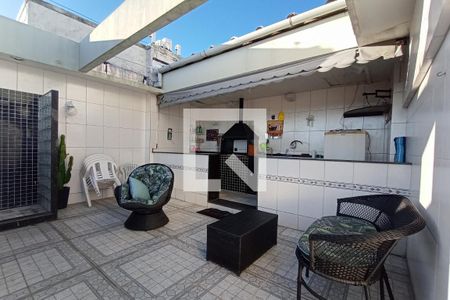 Apartamento à venda com 130m², 2 quartos e 2 vagas Apartamento à venda com 130m², 2 quartos e 2 vagasCobertura