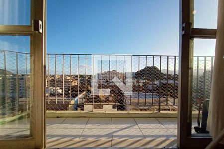 Apartamento à venda com 130m², 2 quartos e 2 vagas Apartamento à venda com 130m², 2 quartos e 2 vagasVaranda da Sala