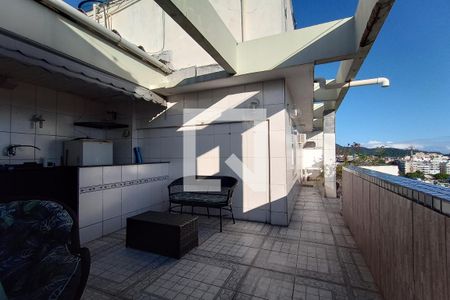 Apartamento à venda com 130m², 2 quartos e 2 vagas Apartamento à venda com 130m², 2 quartos e 2 vagasCobertura