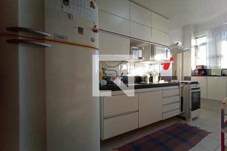 Apartamento à venda com 130m², 2 quartos e 2 vagas Apartamento à venda com 130m², 2 quartos e 2 vagasCozinha - Armários