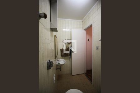 Casa à venda com 192m², 4 quartos e 2 vagas Casa à venda com 192m², 4 quartos e 2 vagasBanheiro de Serviço