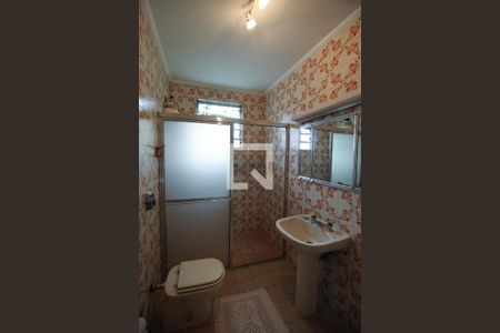 Casa à venda com 192m², 4 quartos e 2 vagas Casa à venda com 192m², 4 quartos e 2 vagasBanheiro