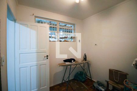 Casa à venda com 192m², 4 quartos e 2 vagas Casa à venda com 192m², 4 quartos e 2 vagasQuarto de Serviço