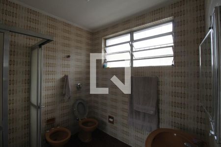 Casa à venda com 192m², 4 quartos e 2 vagas Casa à venda com 192m², 4 quartos e 2 vagasBanheiro da Suíte