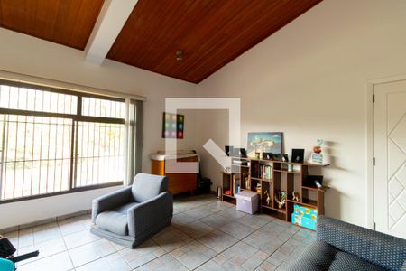Sala de casa de condomínio para alugar com 6 quartos, 260m² em Parque dos Principes, São Paulo