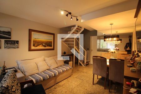 Sala de casa para alugar com 3 quartos, 90m² em Vargem Grande, Rio de Janeiro