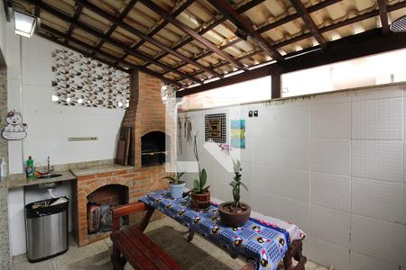 Casa à venda com 90m², 3 quartos e 1 vagaÁrea Gourmet