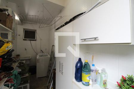 Casa à venda com 90m², 3 quartos e 1 vagaÁrea de Serviço