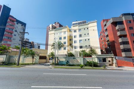 Apartamento para alugar com 65m², 2 quartos e 1 vagaFachada