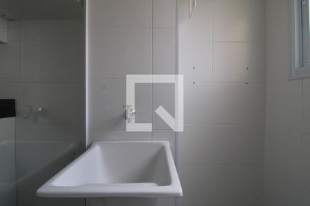 Área de serviço de apartamento para alugar com 2 quartos, 42m² em Jardim Germânia, São Paulo