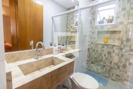 Banheiro  de apartamento à venda com 2 quartos, 77m² em Vila São Pedro, Santo André